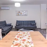 Trayana Appartement *